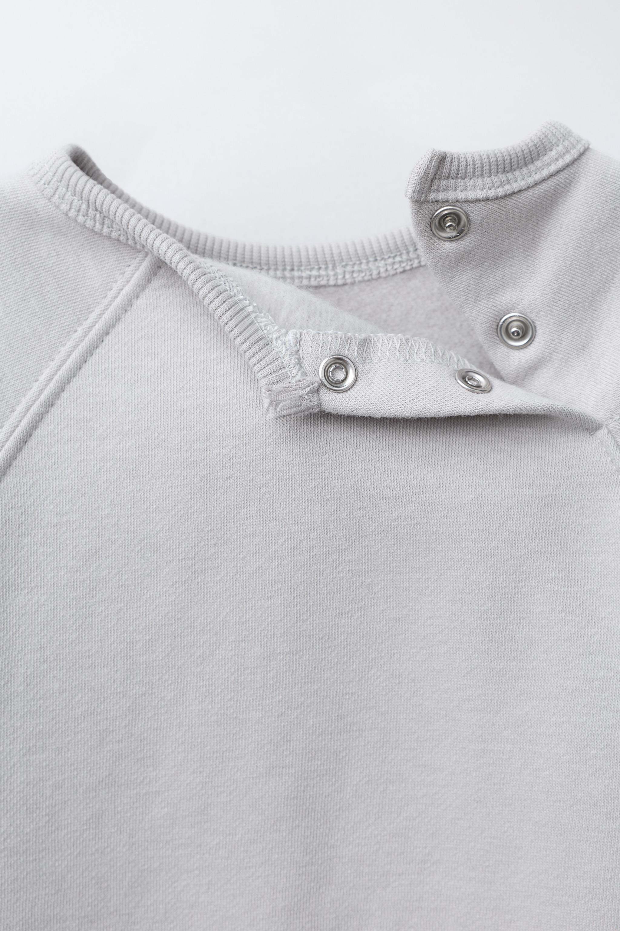 EMBROIDERED PENGUIN SWEATSHIRT AND JOGGER PANTS SET